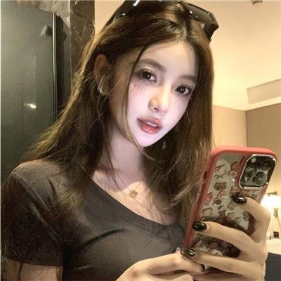 派遣女公关彩华