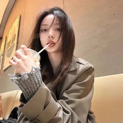 冰淇淋与雨声